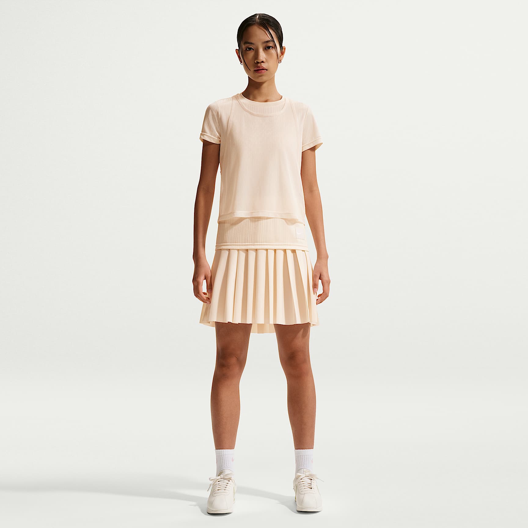 NIKE公式】Nike スポーツウェア ウィメンズ ミッドライズ プリーツ